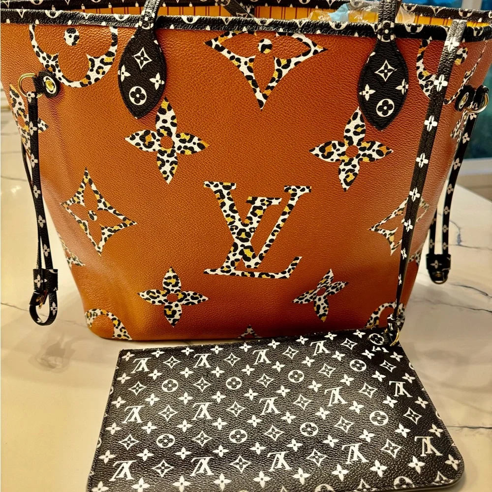🚨🚨🚨🚨🚨🚨SOLD 🚨🚨🚨🚨🚨Louis Vuitton Neverfull Excellent condition - Picture 2 of 4